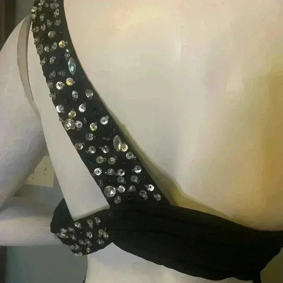 JJ’s House One-Shoulder Floor-Length Chiffon Mother of the Bride Dress Size 8 - Picture 9 of 10